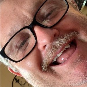 Meet your Posher, Mickey